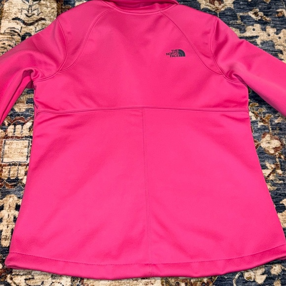The North Face Women’s Hot Pink Apex Risor Jacket Coat Style: NF0A35DW Medium - Picture 1 of 17